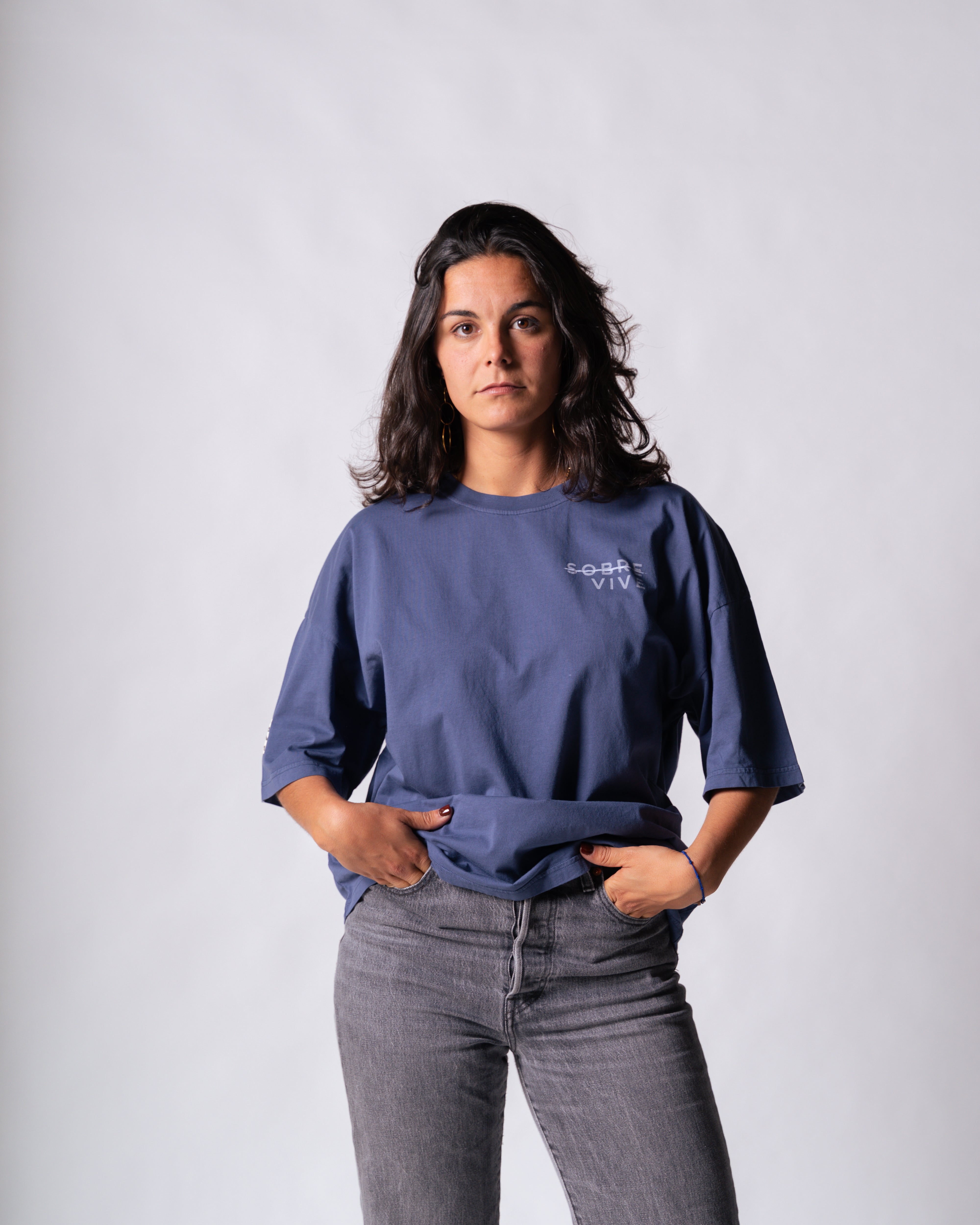 Camiseta Oversize SOBREVIVE