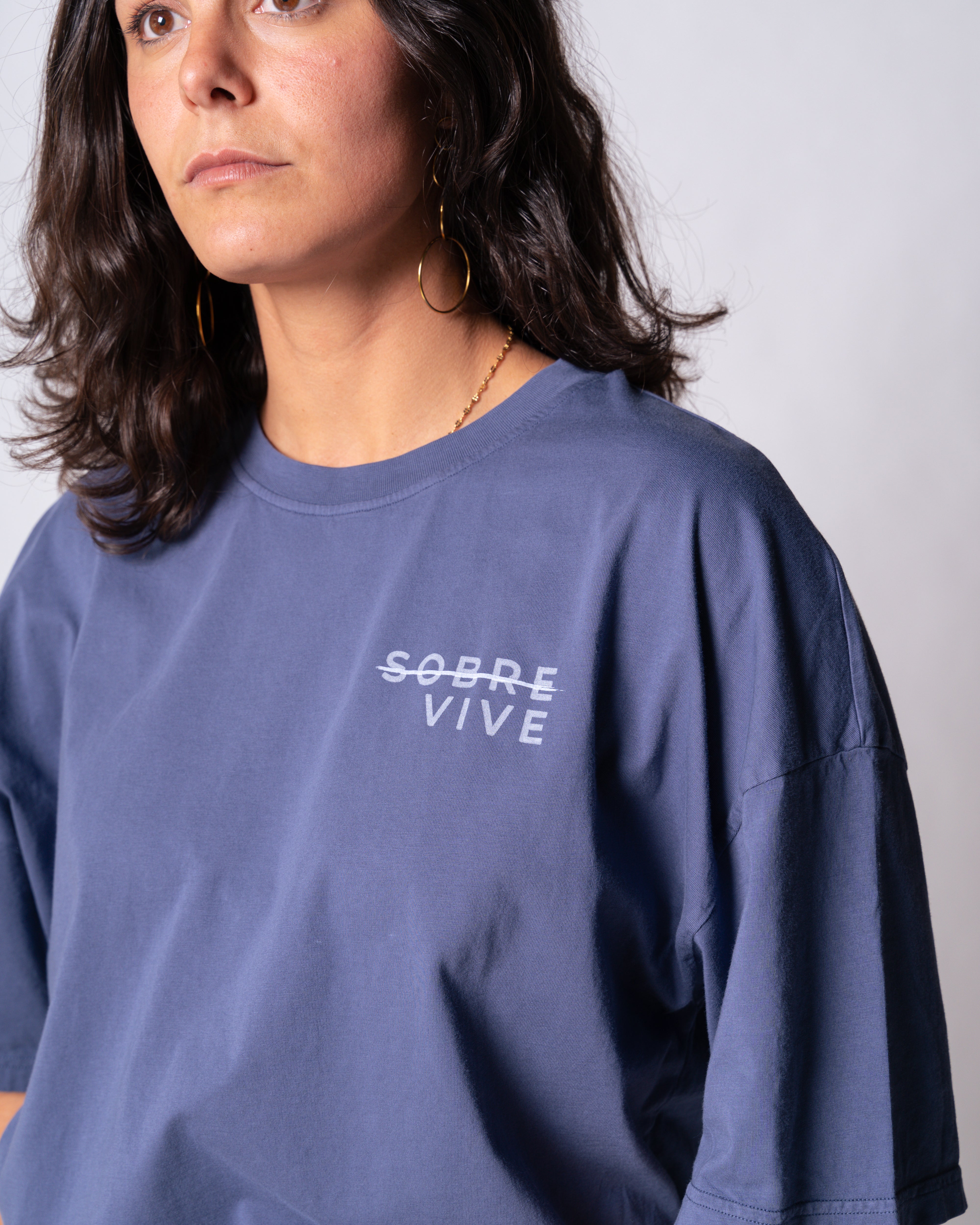 Camiseta Oversize SOBREVIVE