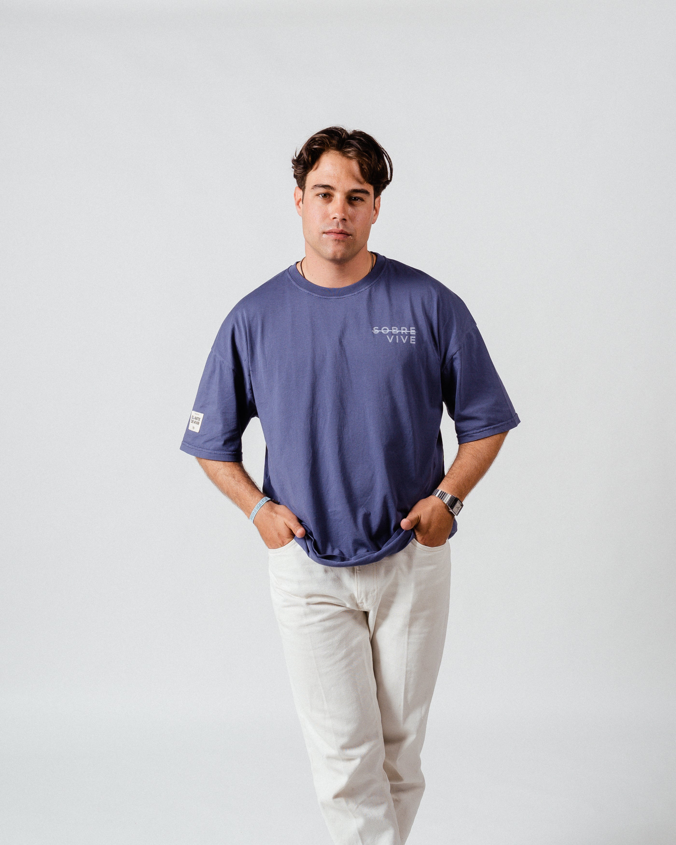 Camiseta Oversize SOBREVIVE