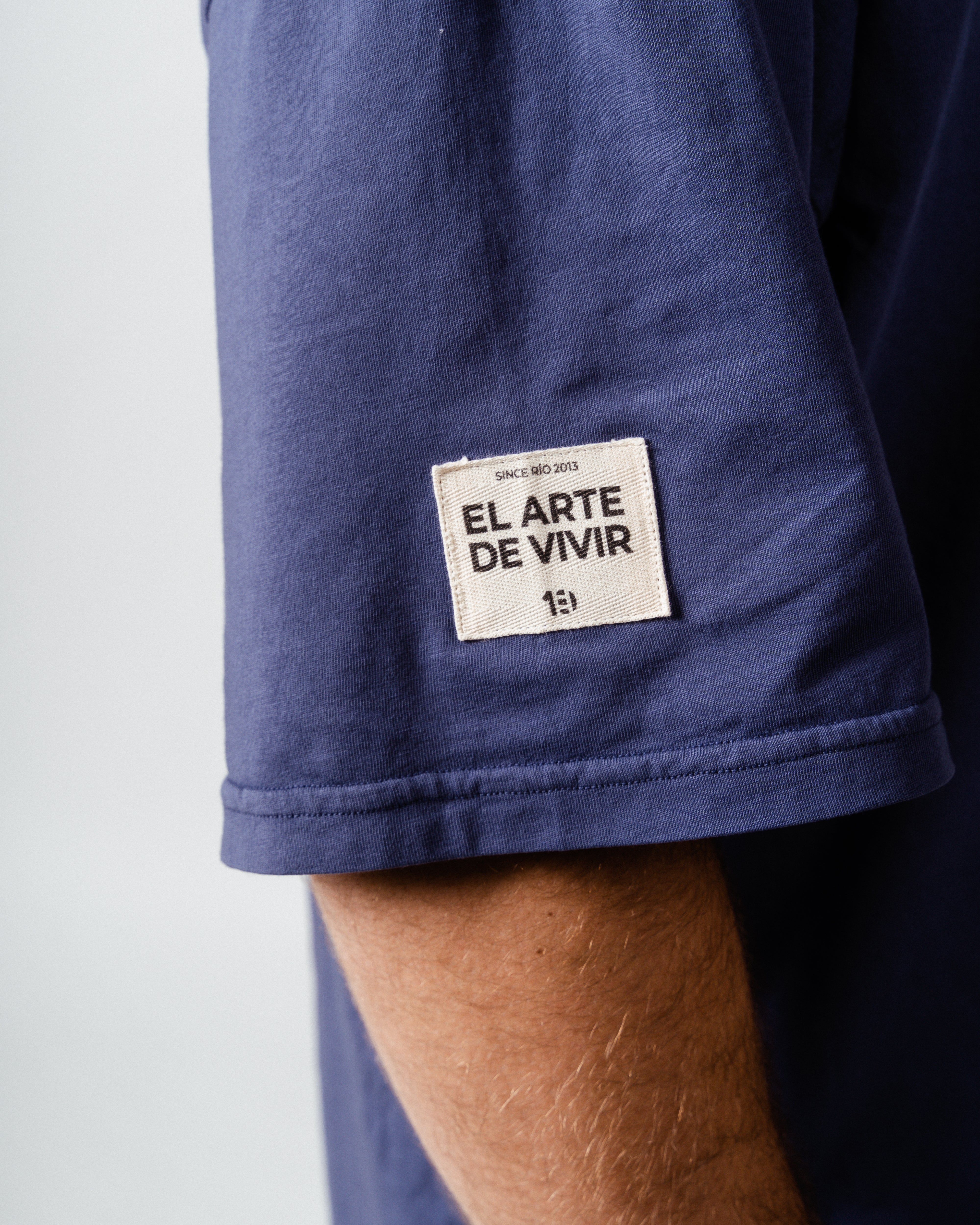 Camiseta Oversize SOBREVIVE