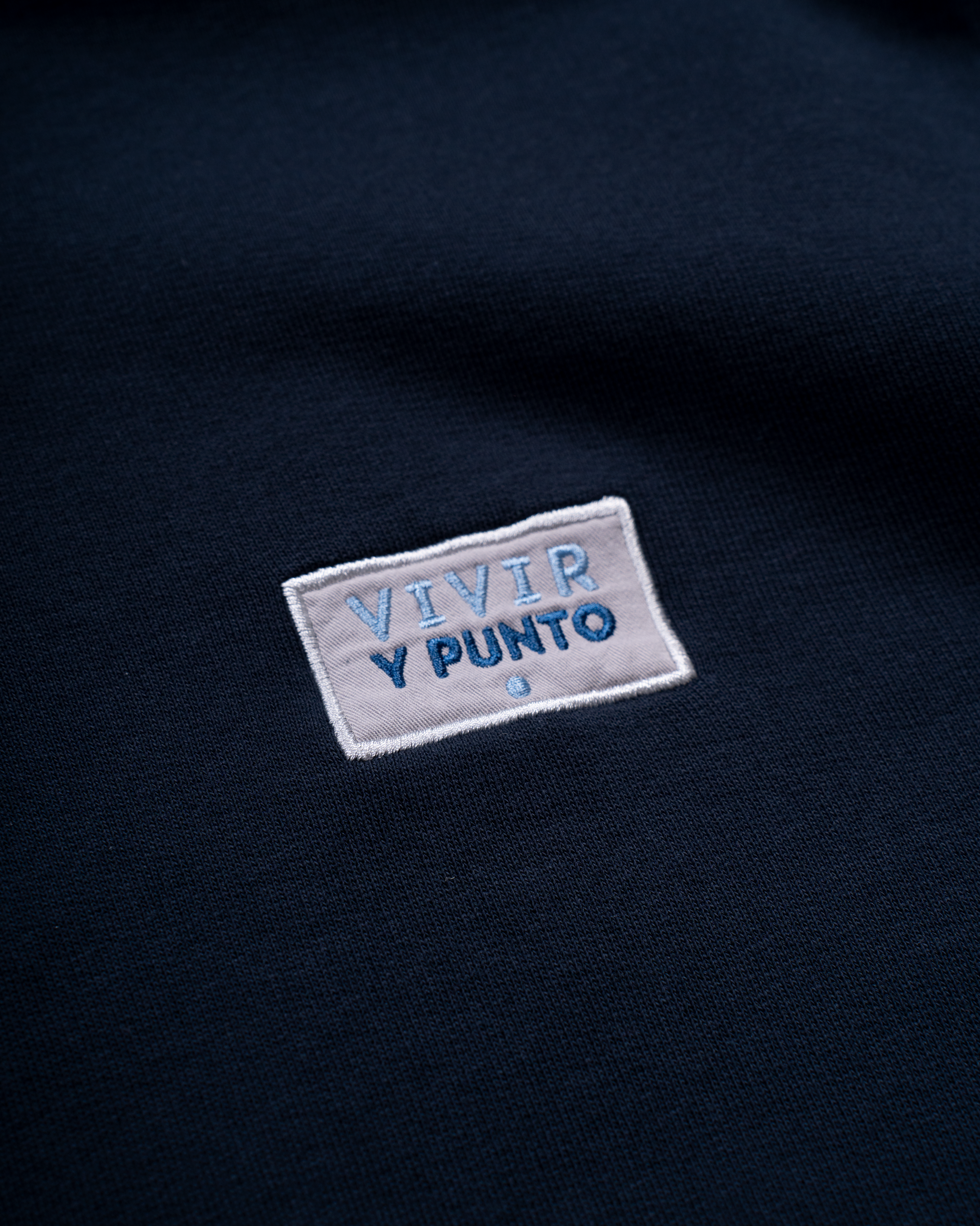 Sudadera Vivir y Punto