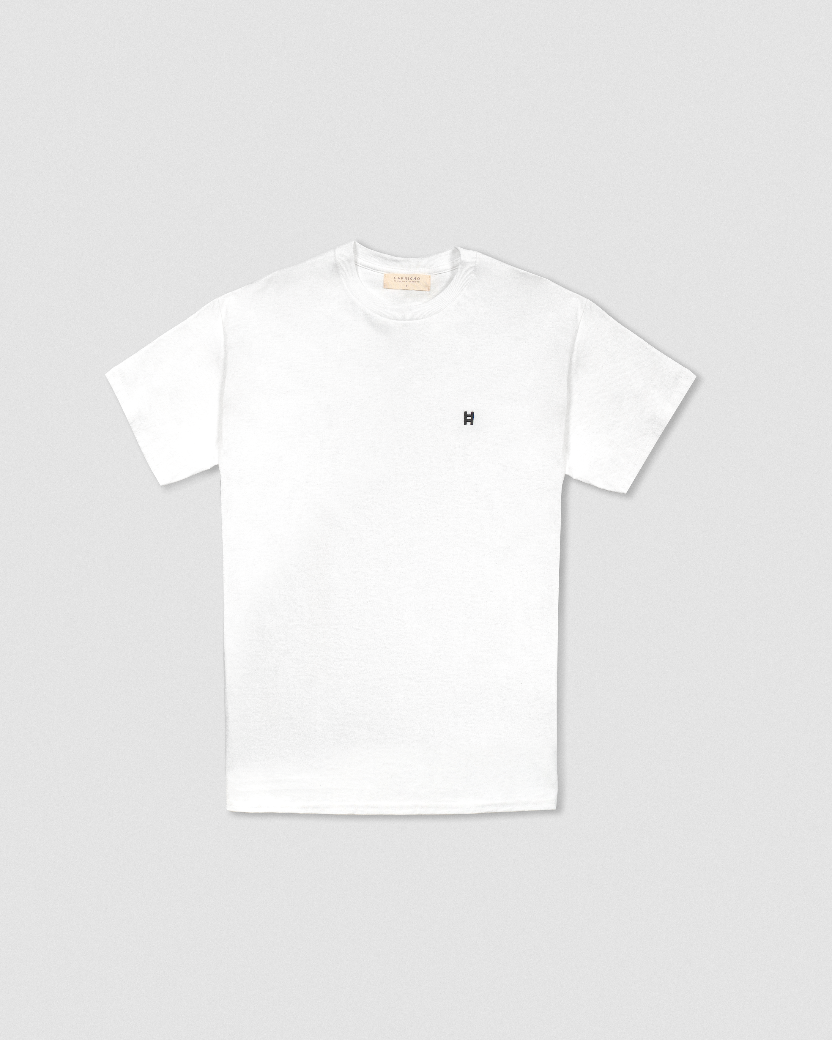 Camiseta H bordada