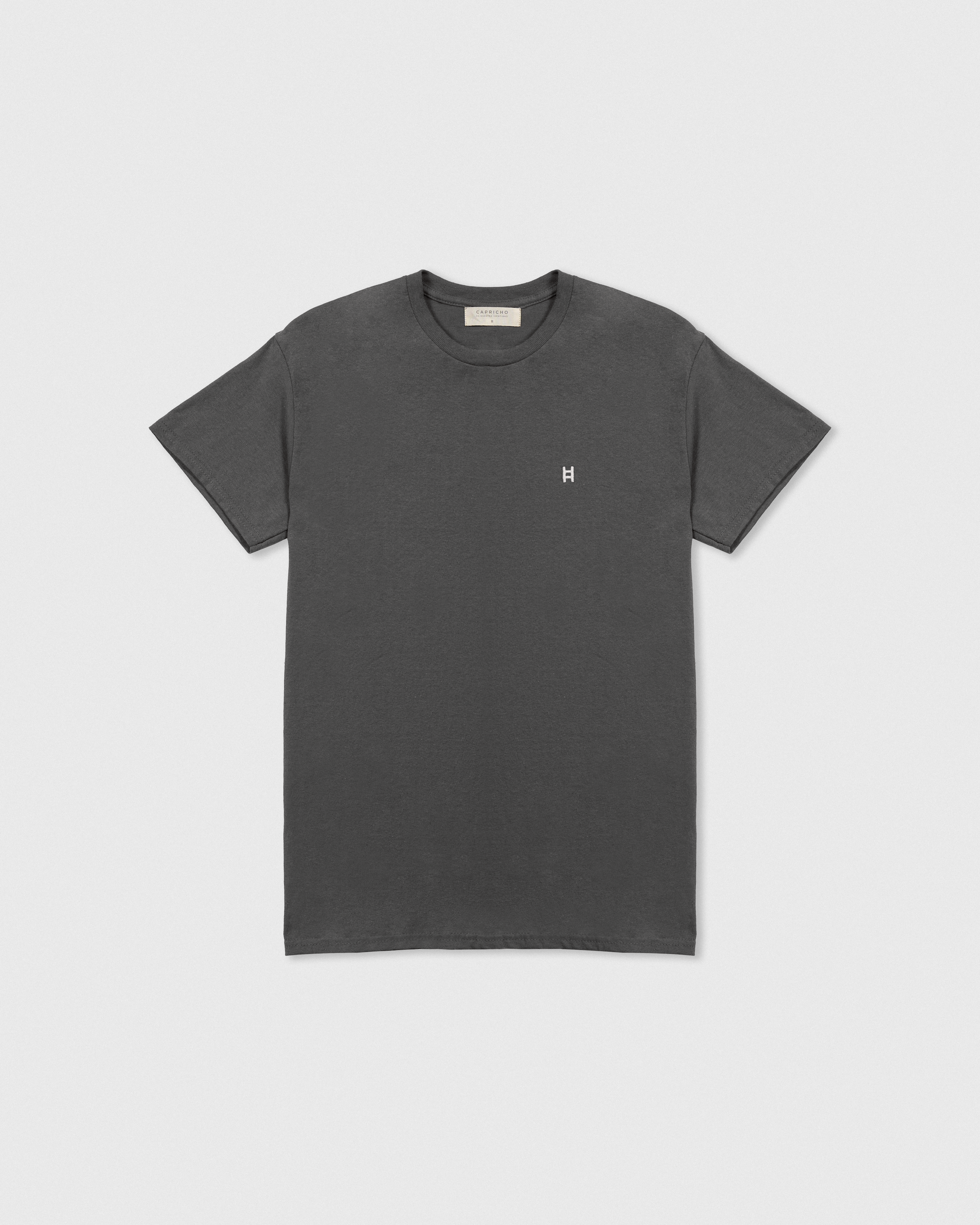 Camiseta H bordada