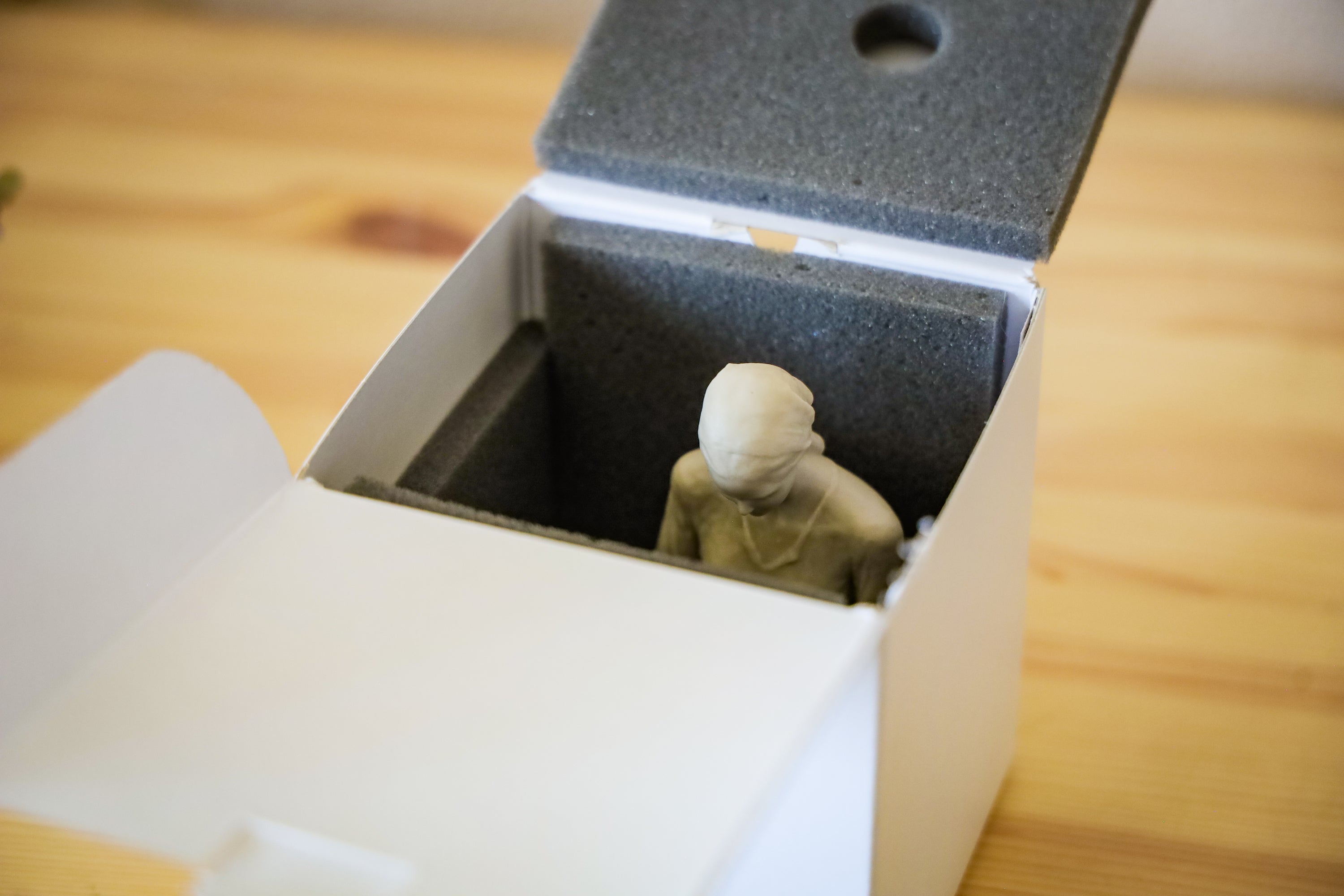 Escultura Madre de Hakuna (12cm)