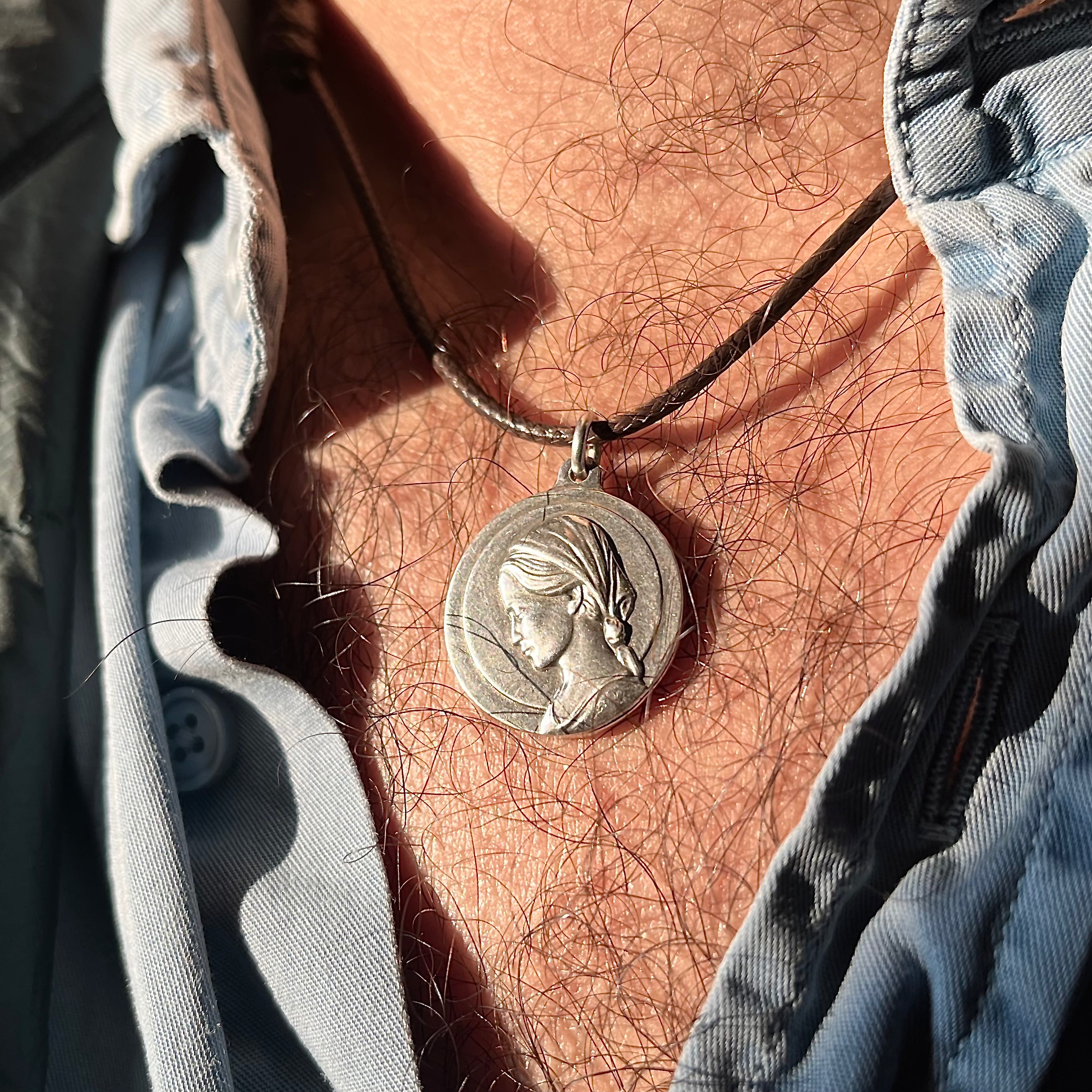 Collar Madre del Abrazo