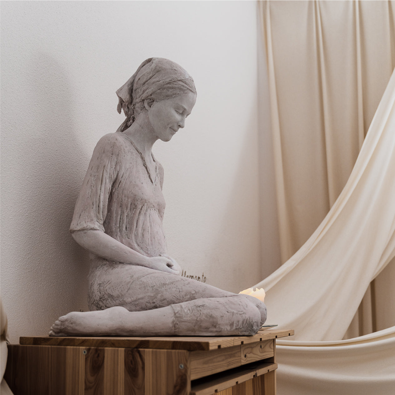 Escultura Madre de Hakuna (70cm)