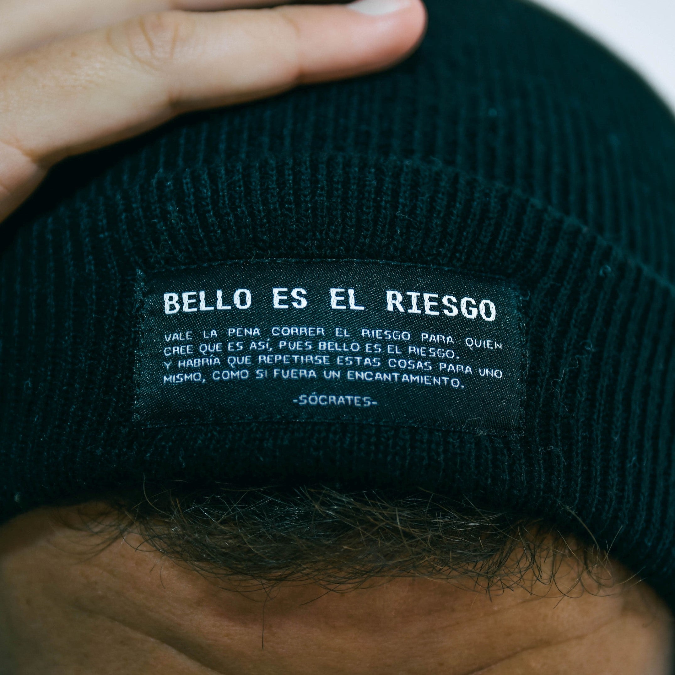 Gorro Bello es el Riesgo