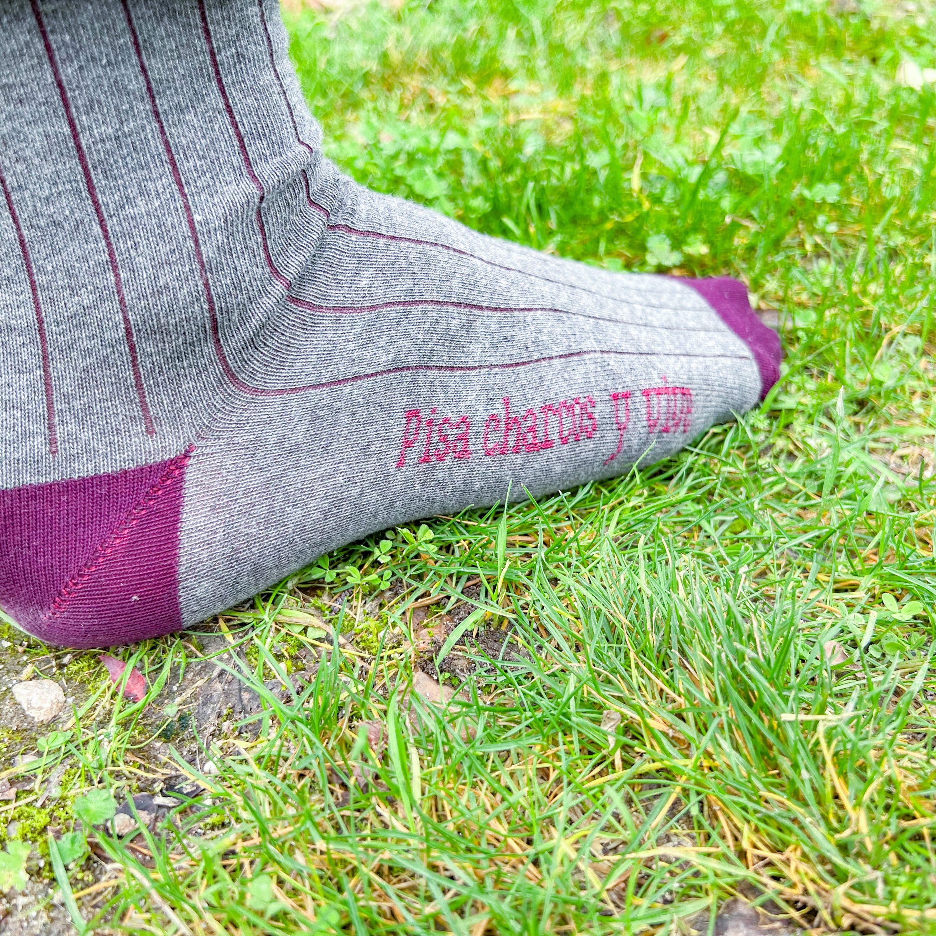 Calcetines By Four Cottons - "Pisa charcos y vive"