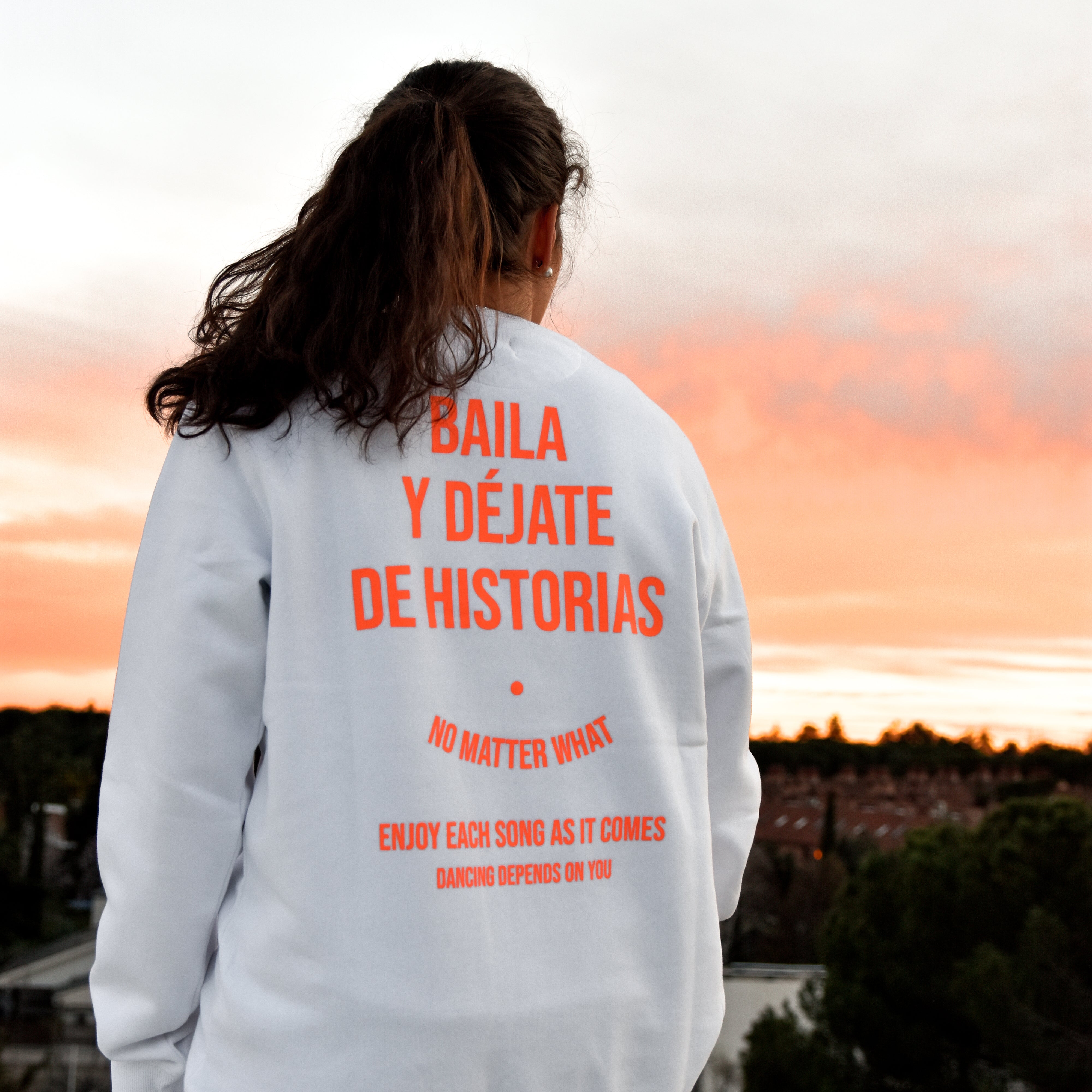 Sudadera Baila